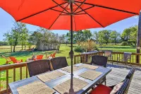 Pottsboro Home on 2 Acres w/ Hot Tub, Near Marina! - Wifi