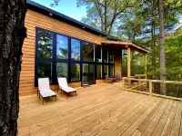 NEW! 2 bed 2 bath cabin in the Ozarks • Hot Tub •