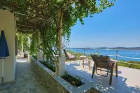 House Lillla Hotels in Brsecine