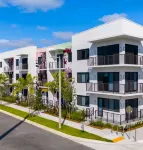 Lux and Cozy 2beds 2 Baths up to 8 guest Hotels near SkyBike West Palm Beach