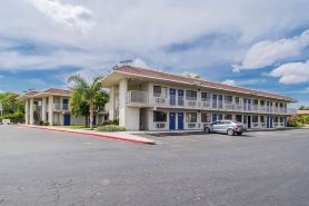 Motel 6 Bakersfield, CA - Airport