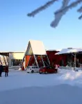 Kuukkeli Log Houses Porakka Inn Hotels in der Nähe von Kakslauttanen igloo tower and art gallery