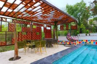 Chitralekha Boutique Resort - Pools