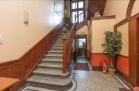 Pillars House