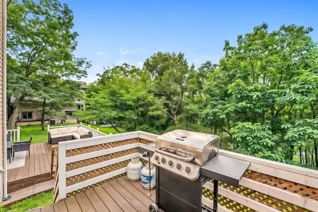 5Br Hot Tub, Sauna, GameRoom, Lake Access