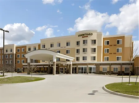 Courtyard des Moines Ankeny Отели рядом с достопримечательностью «Парк Хокай»