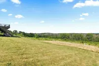 Beautiful and Secluded getaway on 10 acres