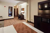 Quality Inn & Suites Near St Louis and I-255