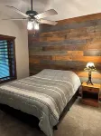 New Cabin on Yellow River at Castle Rock Lake. 3 minutes to Buckhorn Grill & Bar