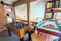 Frost Hollow by Avantstay Deck w/ Grill, Game Room Loft