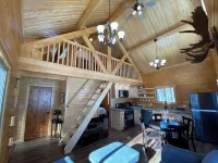 Beautiful Comfy Alaskan Log Home 2 Hotels in Wasilla