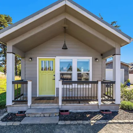 Sweet Seaview Home Near Beach and Trailhead!