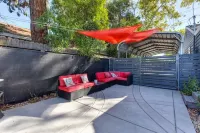 Charming Home, near beautiful park/tennis courts!