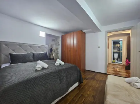 Athos Guesthouse Hotels in 