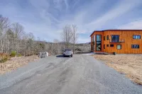 Custom Windham Mtn Villa w/ Pool, Theater & Views! - parking