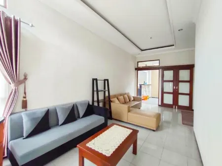 Omah Tawang Homestay Temanggung Отели в г. Kranggan