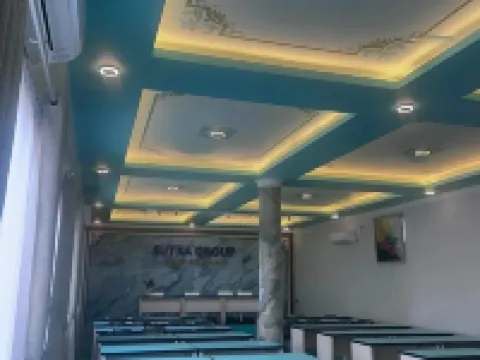 HOTEL SUTRA TOUR Hotel di Paciran