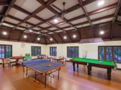 Sterling House Boat Lake Palace Alleppey