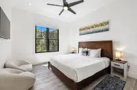 Tranquil Waterfront-Private Dock, Sauna, Swim Spa Hotels in Jefferson County