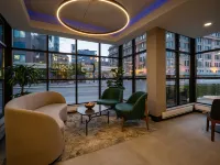 Holiday Inn & Suites WINNIPEG-DOWNTOWN by IHG Hotels near Shaw Park