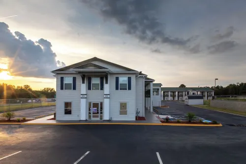 Motel 6 Greenville, SC - I-85 Near Downtown Hotel a Gantt