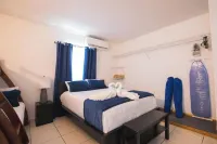 Les Guest House 1 Bedroom Apartment with Pool