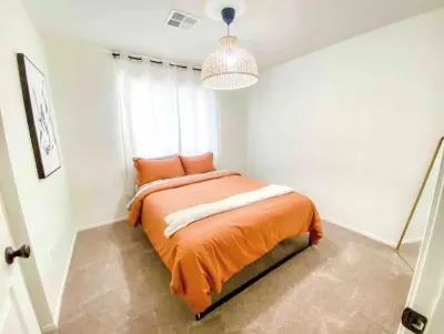 Yuma Boho/Airy 3 bedroom home with free parking
