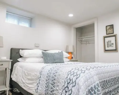 Stunning Ground Floor Apartment in Green Ridge. Hotels in Scranton