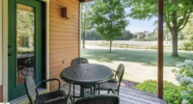 Crystal Mountain Condo Great Location Dog Friendly!