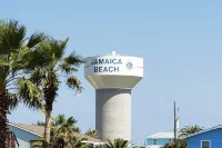Recently remodeled - Walking distance to the Beach - Pet friendlySTR22-00196