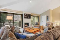 Abbey Springs - Private Community & Amenities!