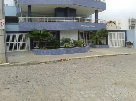 FAMILY APARTMENTS- air conditioning, fan, internet ... all furnished. Отели в г. Арраял-ду-Кабу