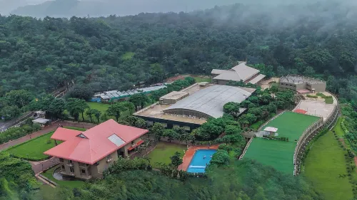 Ikshana Resort and Spa, Khandala Hotels in Kune N.m.