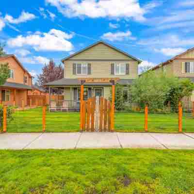 Walk to Downtown Sisters - Dog Friendly - Updated! Hotel Exterior