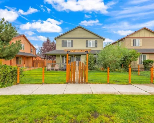 Walk to Downtown Sisters - Dog Friendly - Updated! Hotels in Sisters