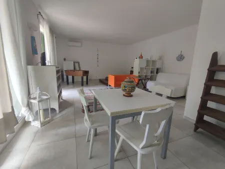 Nicholas House Отели в г. Каполивери