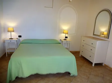 Casetta degli Ulivi - Small house with garden 5 minutes from the beach