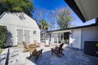 Heated Pool and Spa - Charming Escape