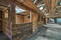 Bungo Creek Retreat w/ Multi-Use Trails & a Creek - parking