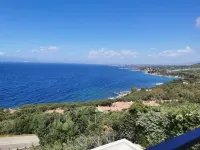 Villa with swimming pool and beautiful sea view