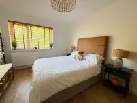Pembury – Spacious and Contemporary 4 Bedroom Holiday Retreat