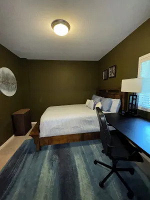 Charming & Quiet 1-bedroom house in wonderful Woodbury Hotels near Woodbury Commons