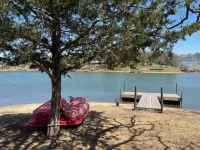 Lakefront Home+Hot Tub with all of the ingredients for a perfect family getaway!