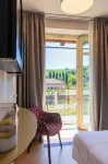 Villaggio Narrante - le Case dei Conti Mirafiore فنادق في سيرالونجا دي ألبا
