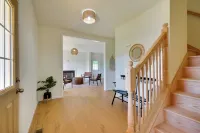 Timeless Hillsville Farmhouse Blue Ridge Parkway! - parking