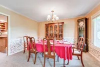 Spacious Mount Pleasant Home w/ Grill & Yard! - Homestays