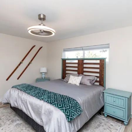 Peoria Paradise -Spacious 4 Bed w/ Heated Pool, Putting Green, Amazing Backyard!