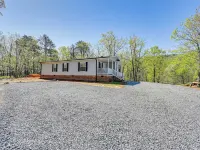 Peaceful Danbury Getaway - 3 Mi to Hanging Rock! Hotels in Stokes County