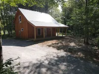 3BR Lacona Cabin: AC, Trails Access, Family + Pet-Friendly