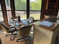 Eagle River Cherry Tree House - Quaint 2-bedroom house - Sleeps 6 Hotels in Washington